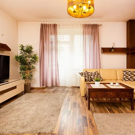 Hoza By Renters Apartment Warsaw