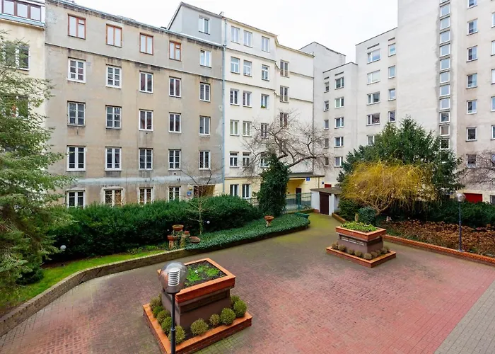 Apartment Hoza By Renters Warsaw